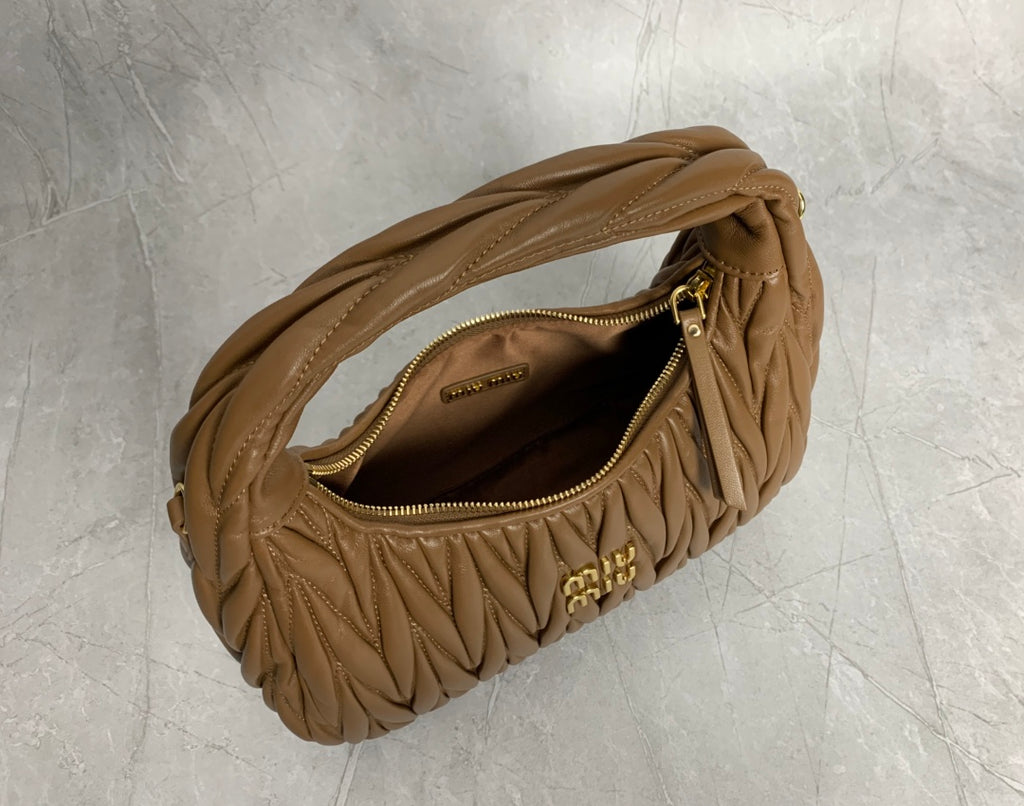 Wander Shoulder Bag - View 8