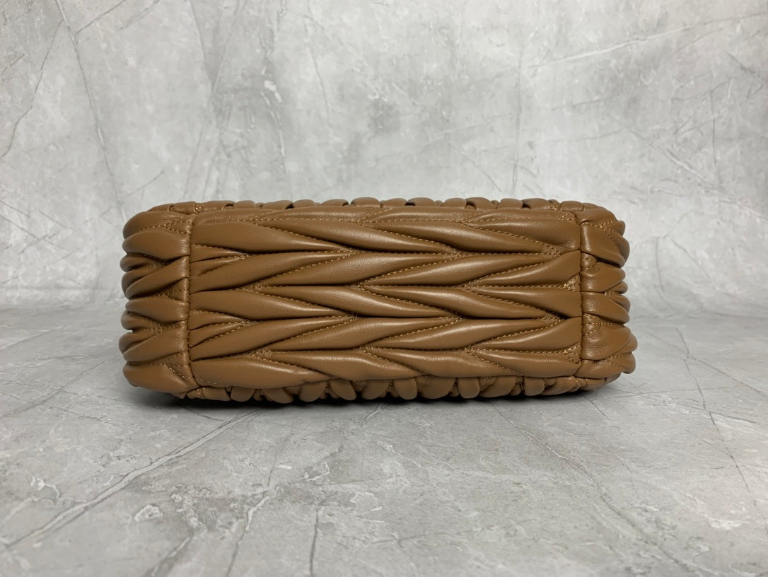 Wander Shoulder Bag - View 4