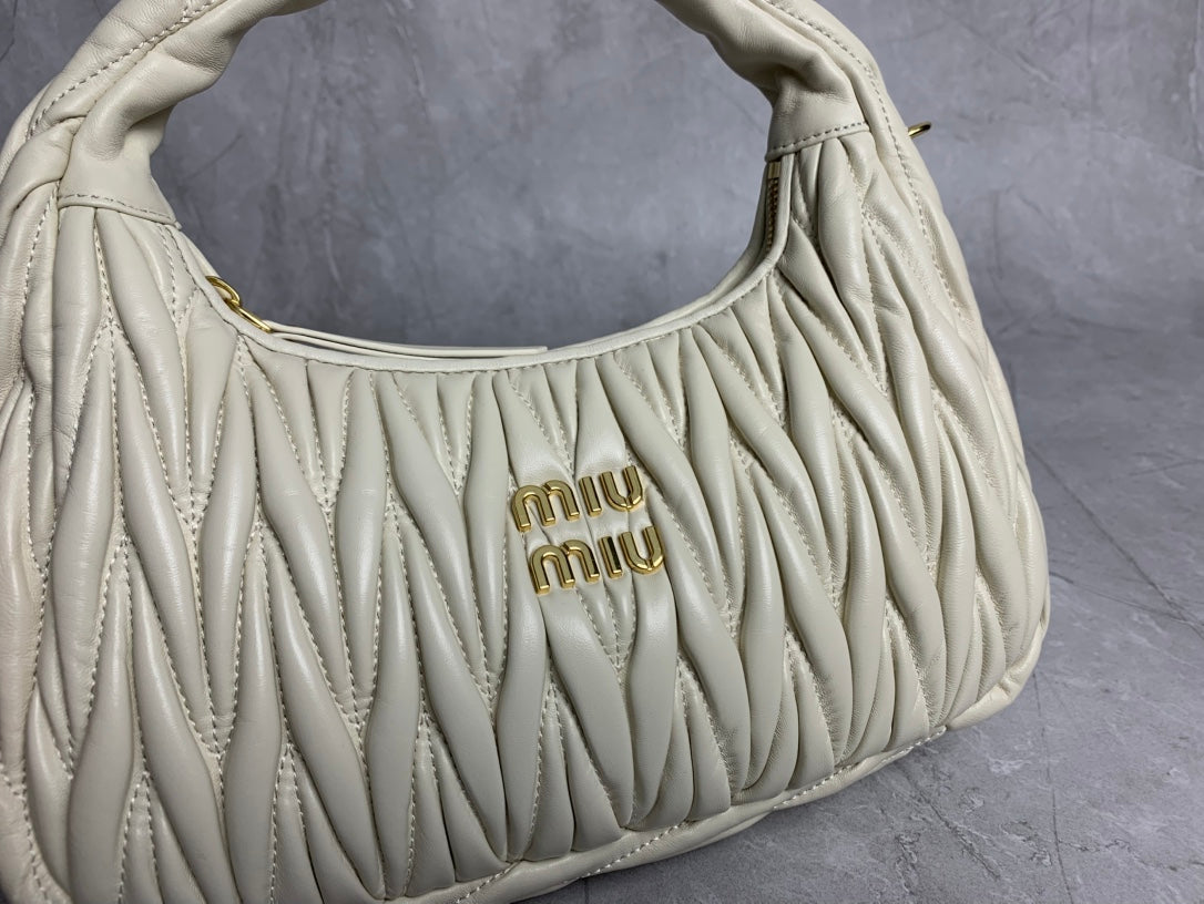 Wander Shoulder Bag - View 5