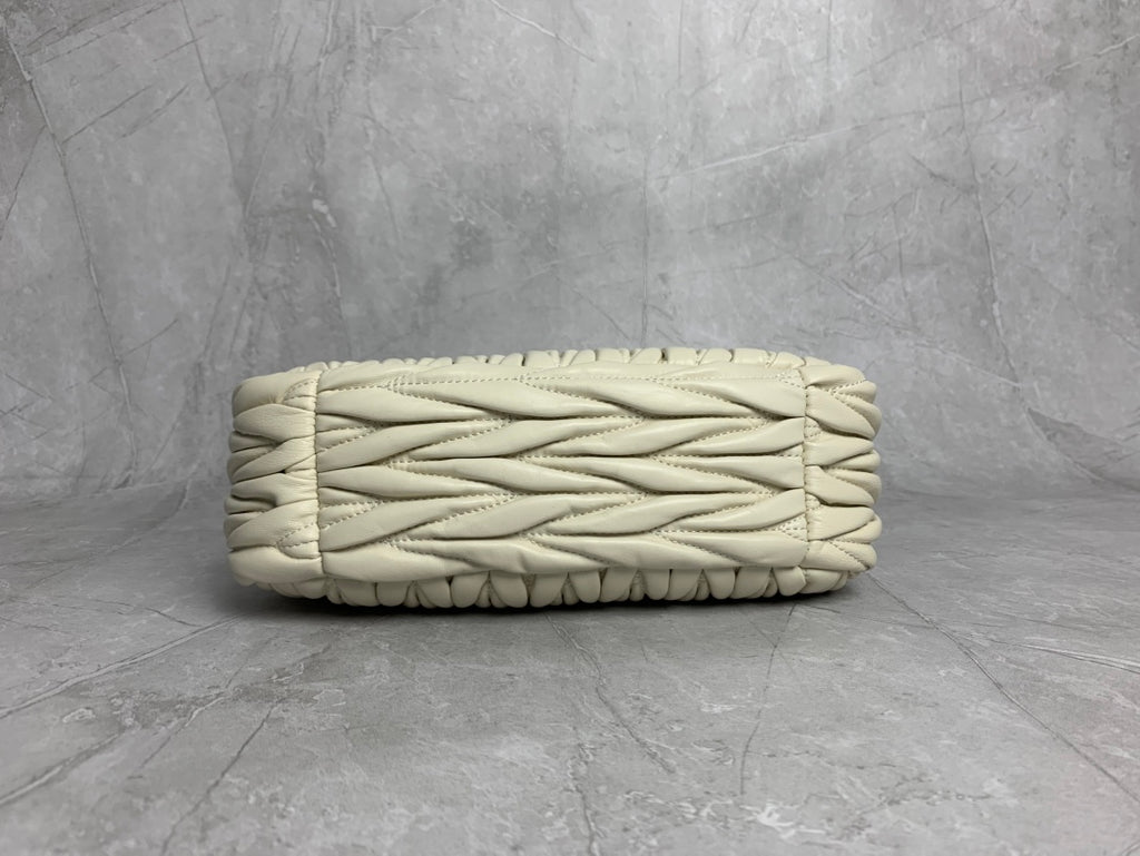 Wander Shoulder Bag - View 4