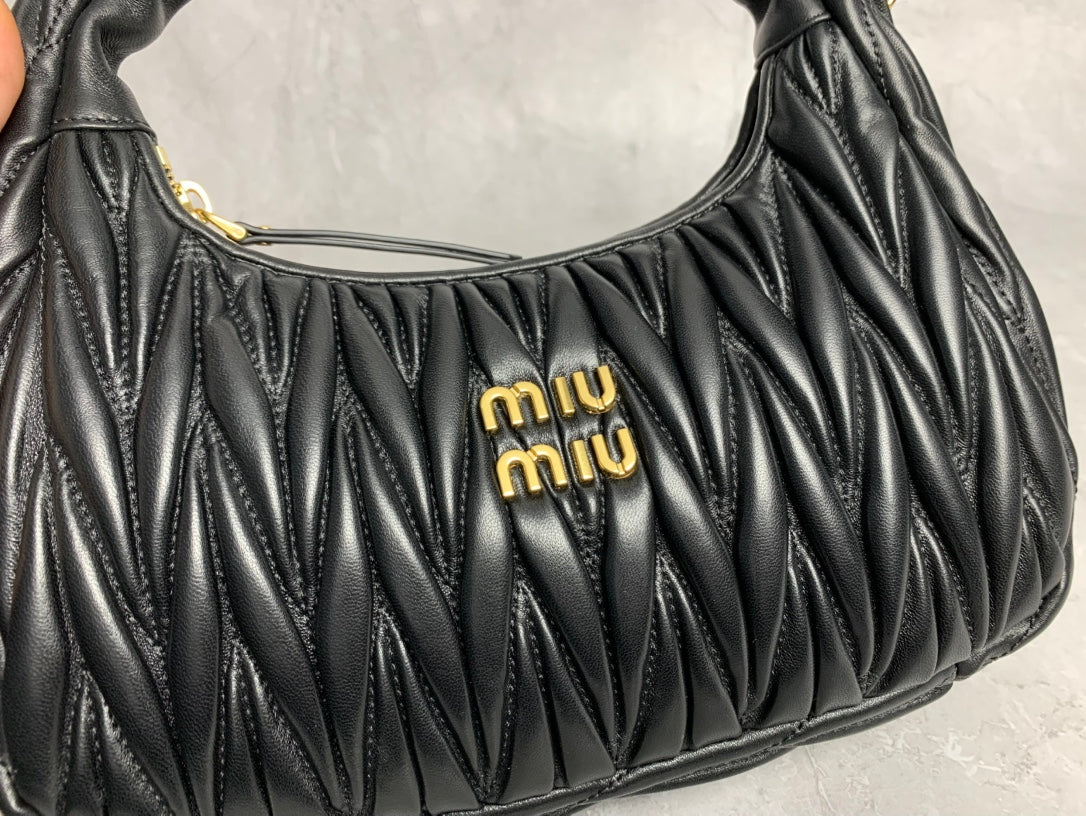Wander Shoulder Bag - View 5