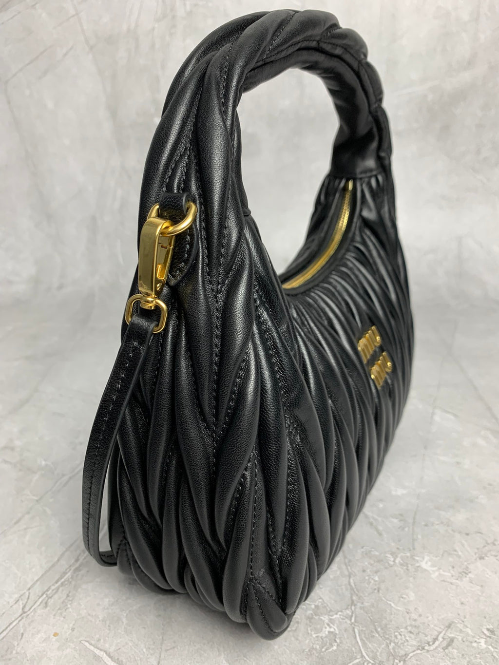 Wander Shoulder Bag - View 7