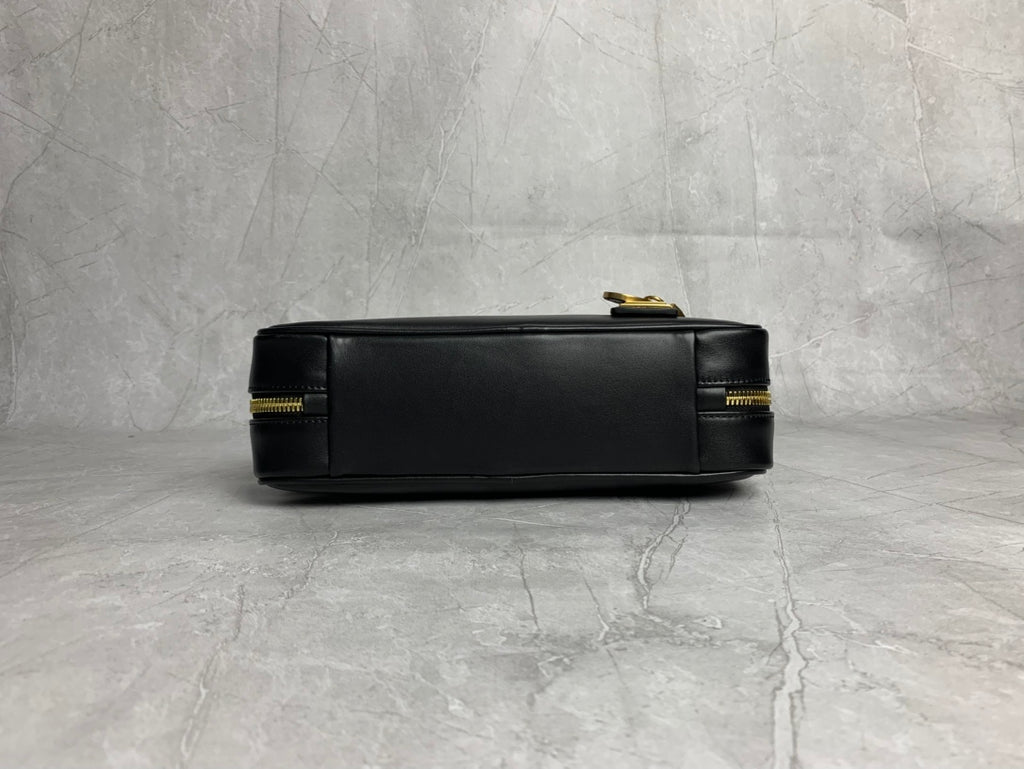 Beau Shoulder Bag - View 4