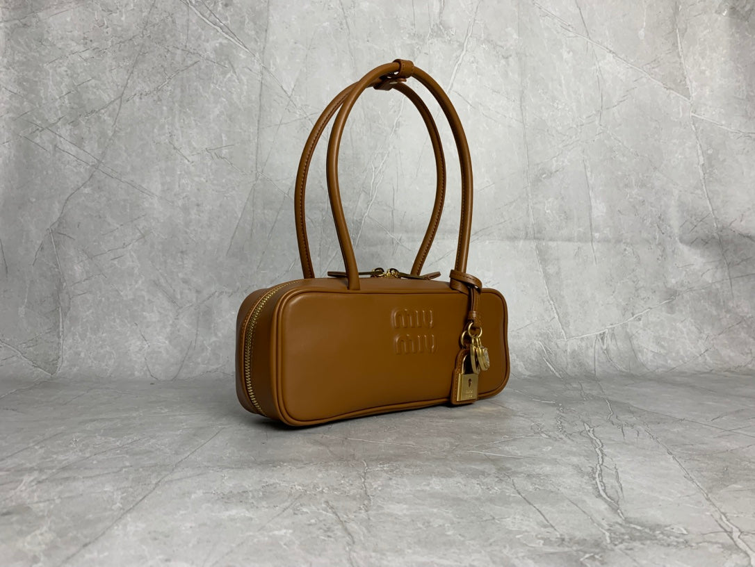 Beau Shoulder Bag - View 3