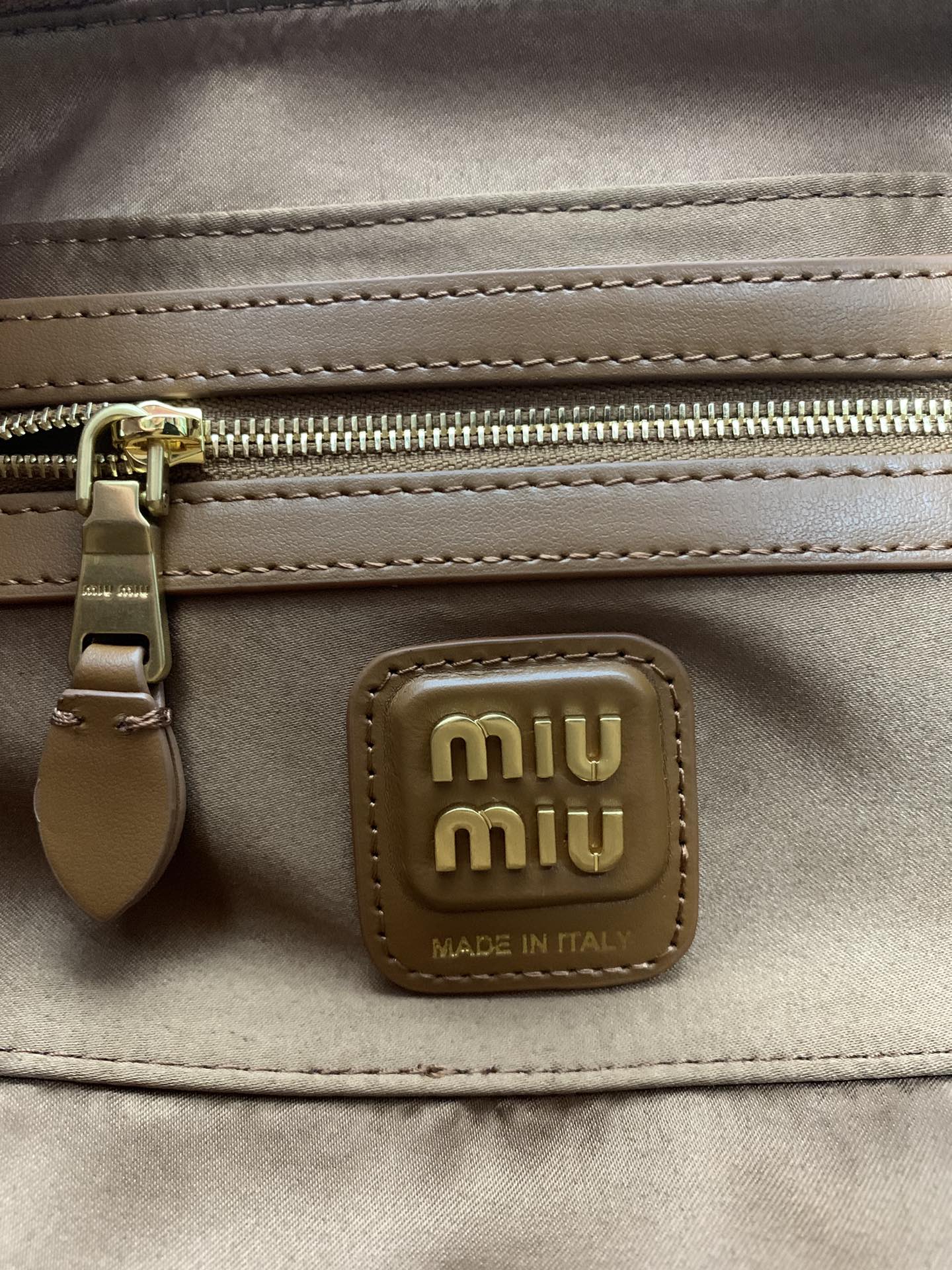 Beau Shoulder Bag - View 9