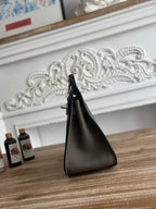 Jypsiere 28cm – Togo Leather | Pewter Grey | Silver Hardware