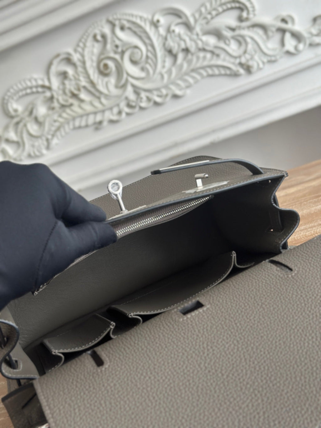 Jypsiere 28cm – Togo Leather | Pewter Grey | Silver Hardware
