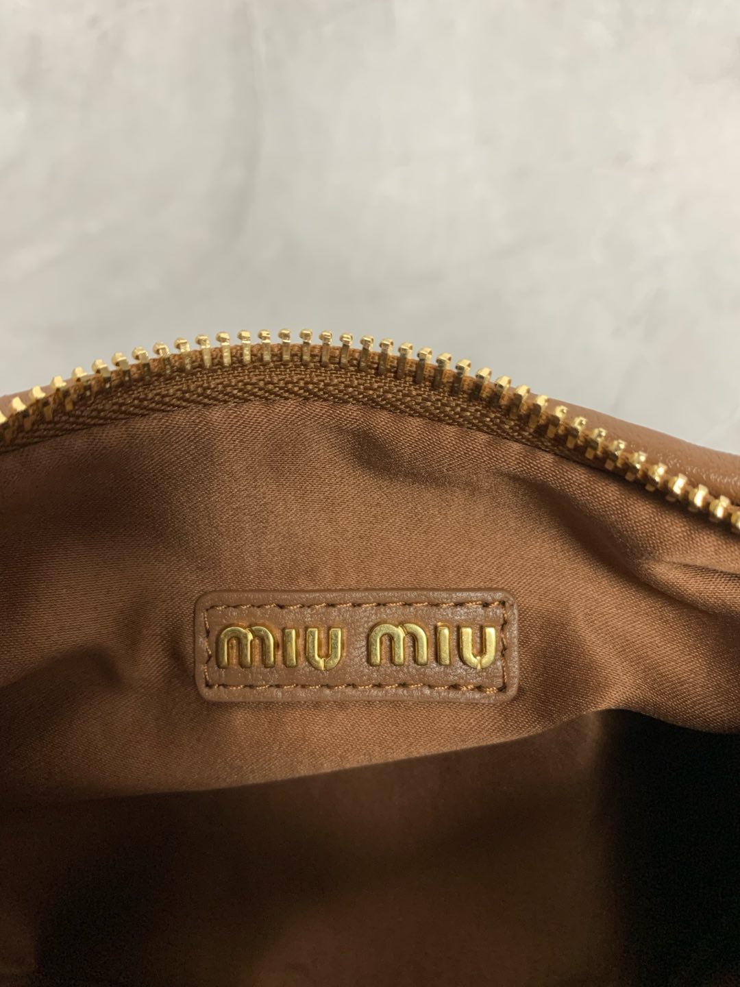 Wander Shoulder Bag - View 9