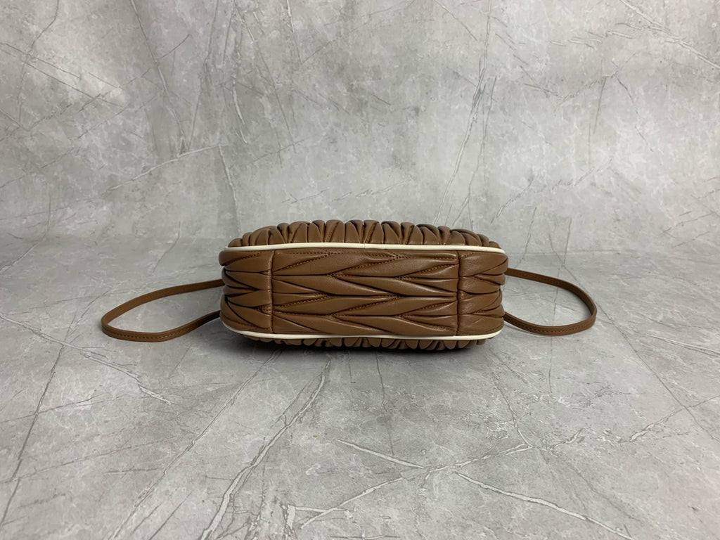 Wander Shoulder Bag - View 6