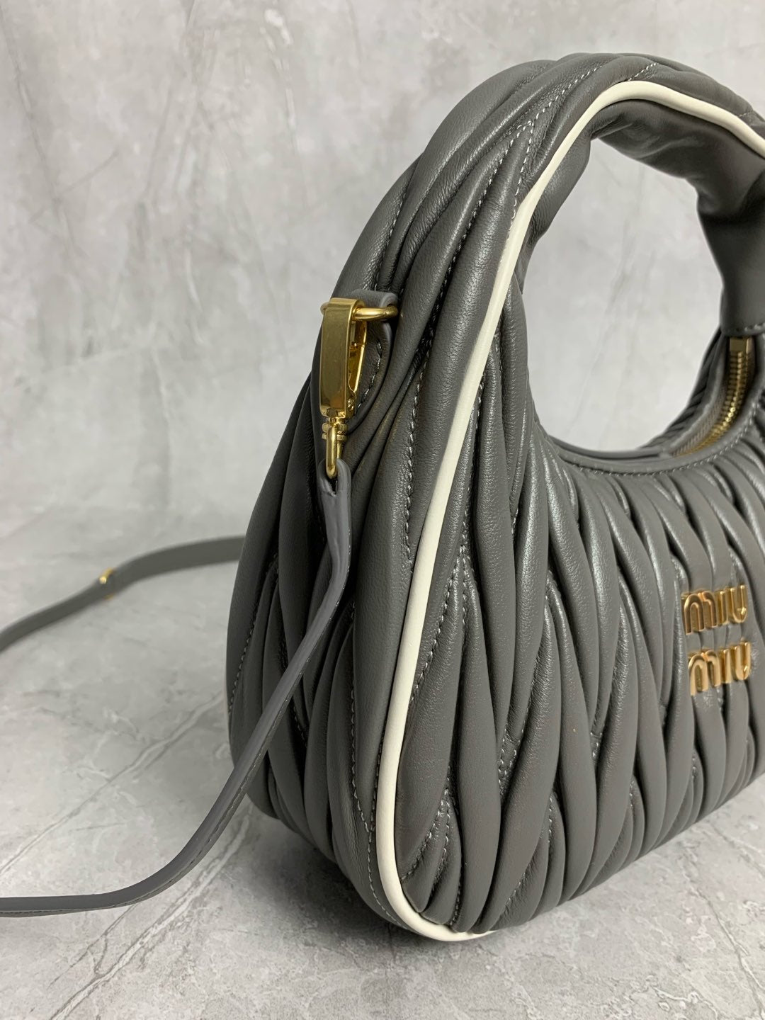 Wander Shoulder Bag - View 6