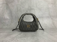 Wander Shoulder Bag