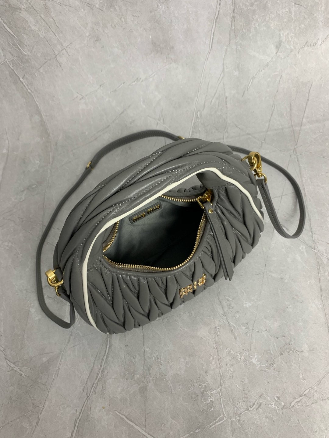 Wander Shoulder Bag - View 8