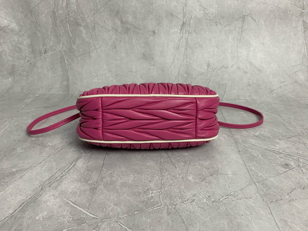 Wander Shoulder Bag - View 5