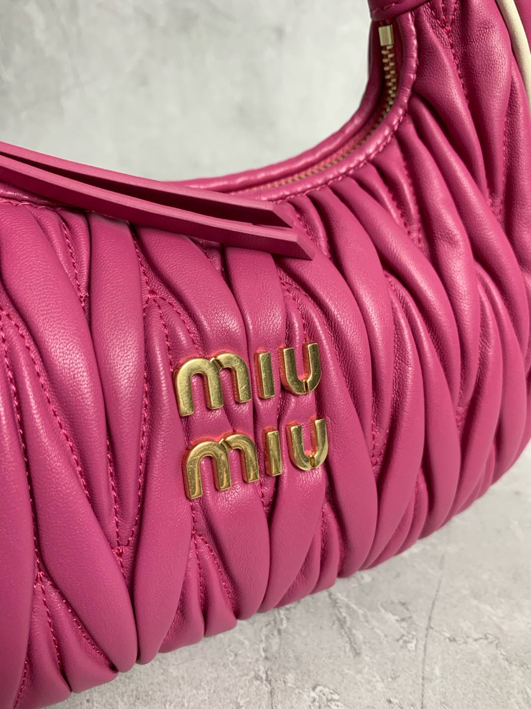 Wander Shoulder Bag - View 6