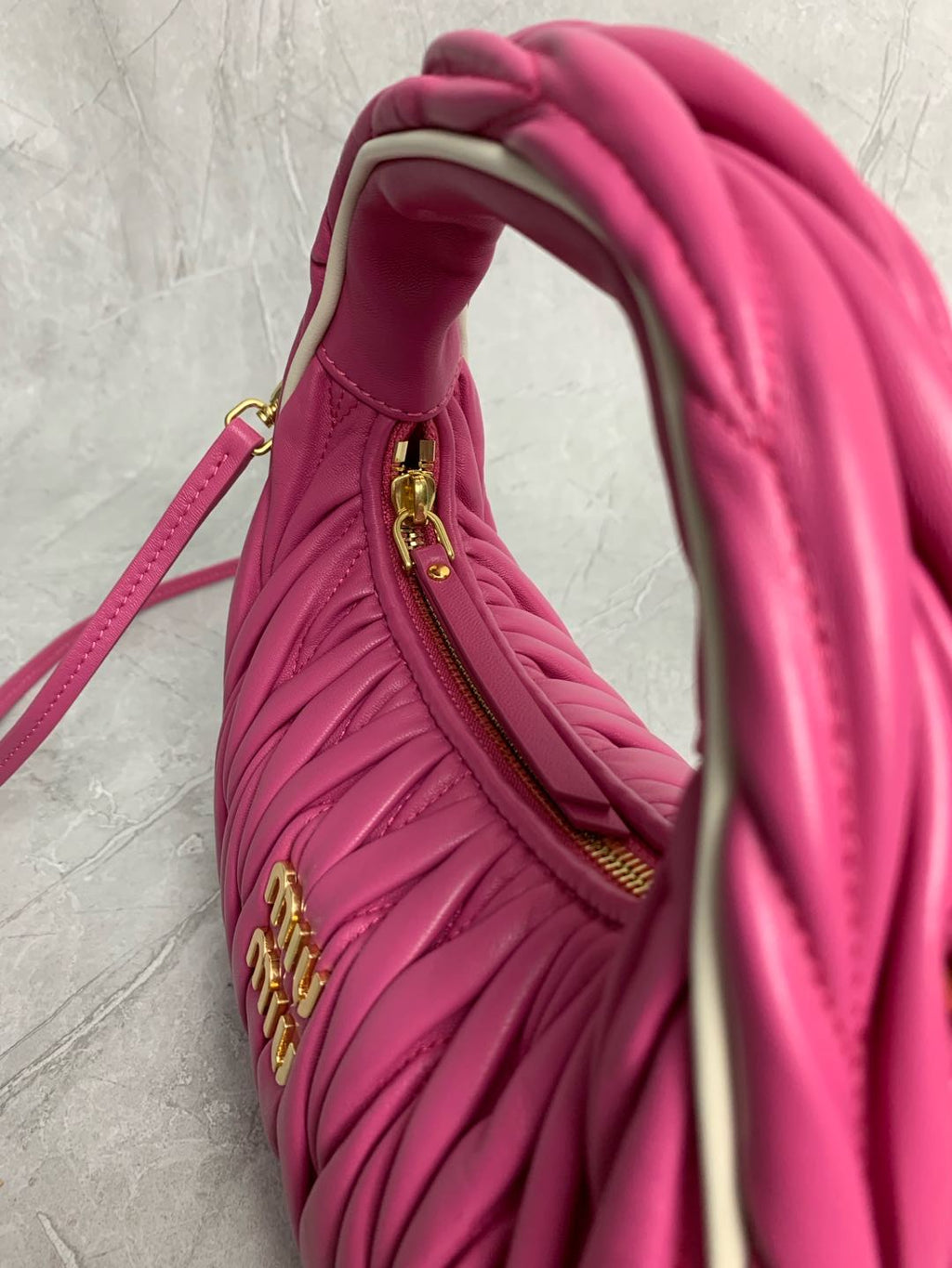 Wander Shoulder Bag - View 7