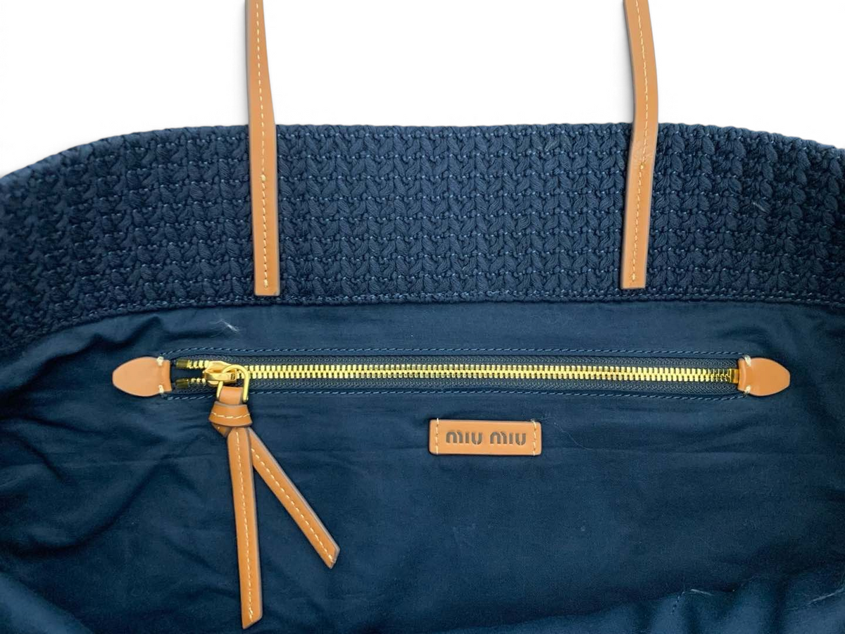 Structured Shoulder Bag - View 9