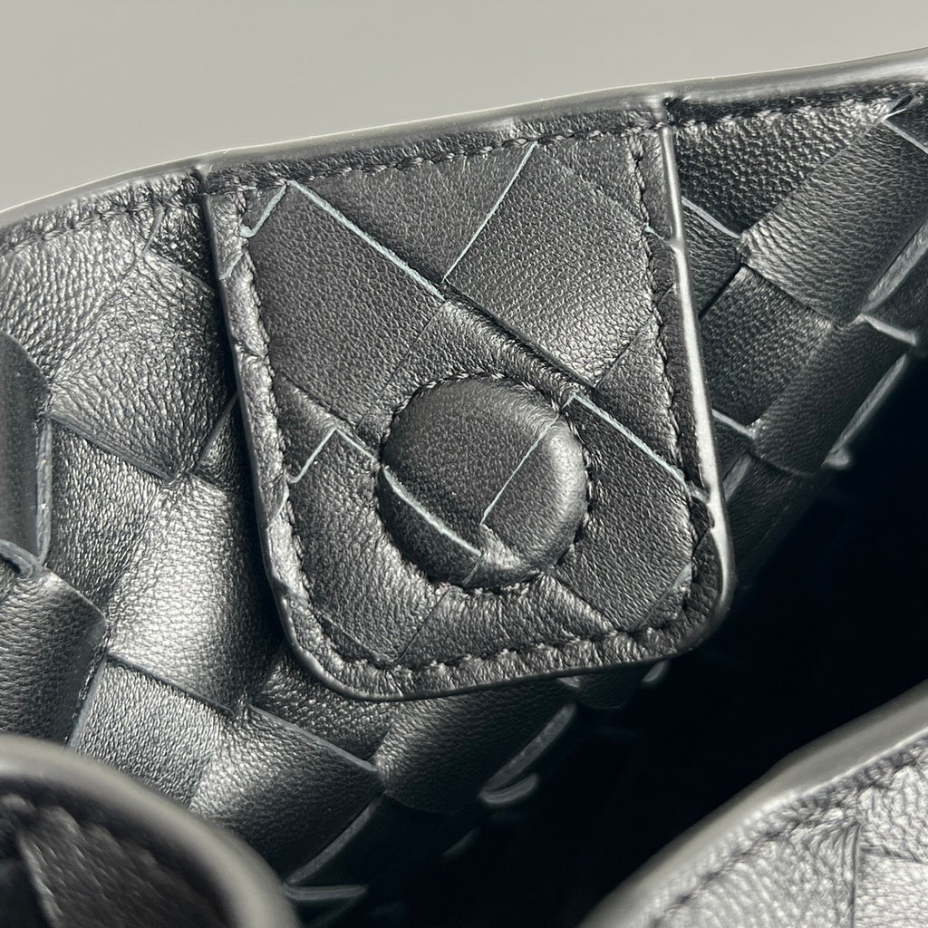 Intrecciato Woven Parachute Shoulder Bag - View 8