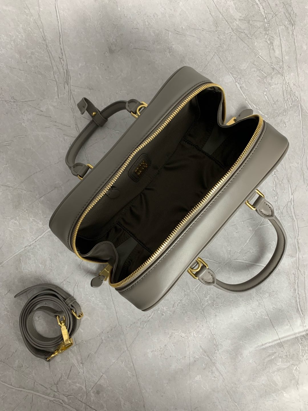 Matelassé Bowling Bag - View 8