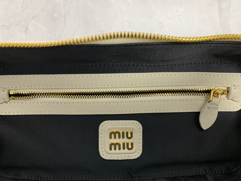 Matelassé Bowling Bag - View 9