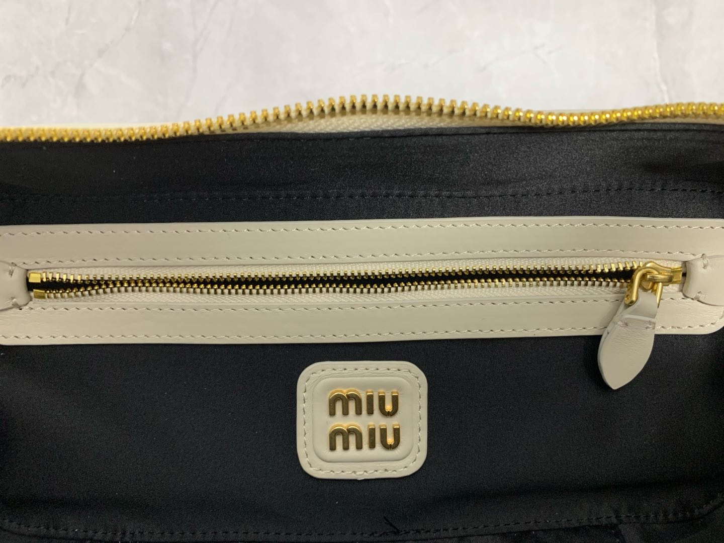 Matelassé Bowling Bag - View 9