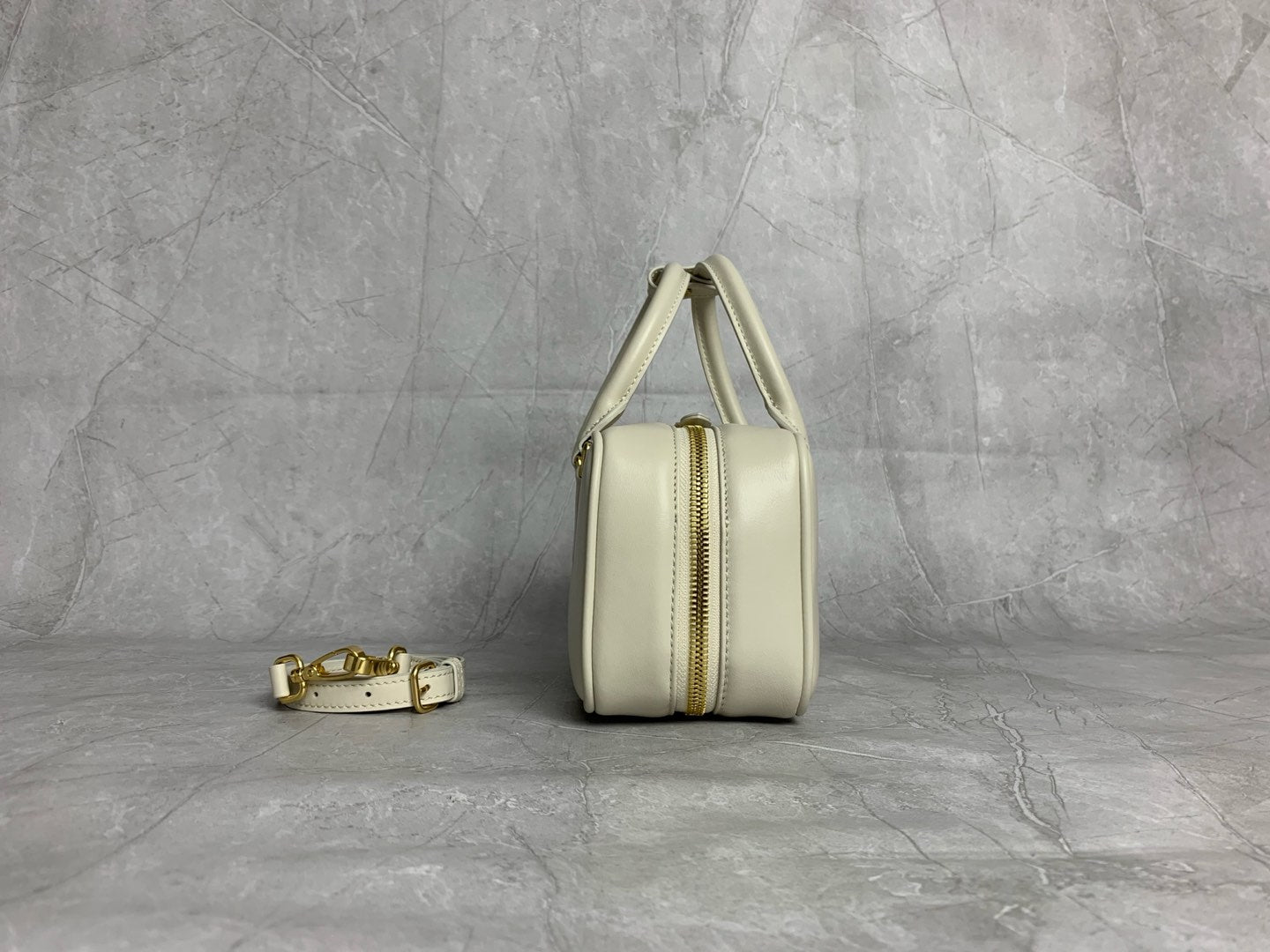 Matelassé Bowling Bag - View 5