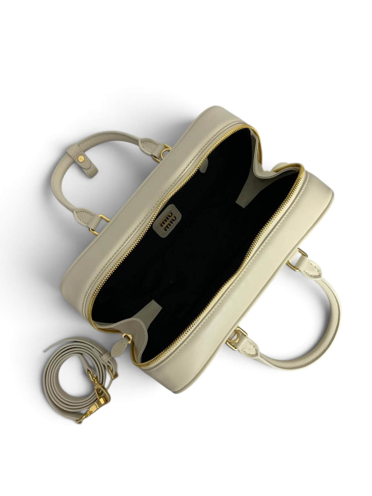Matelassé Bowling Bag - View 8