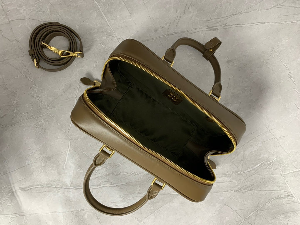 Matelassé Bowling Bag - View 8