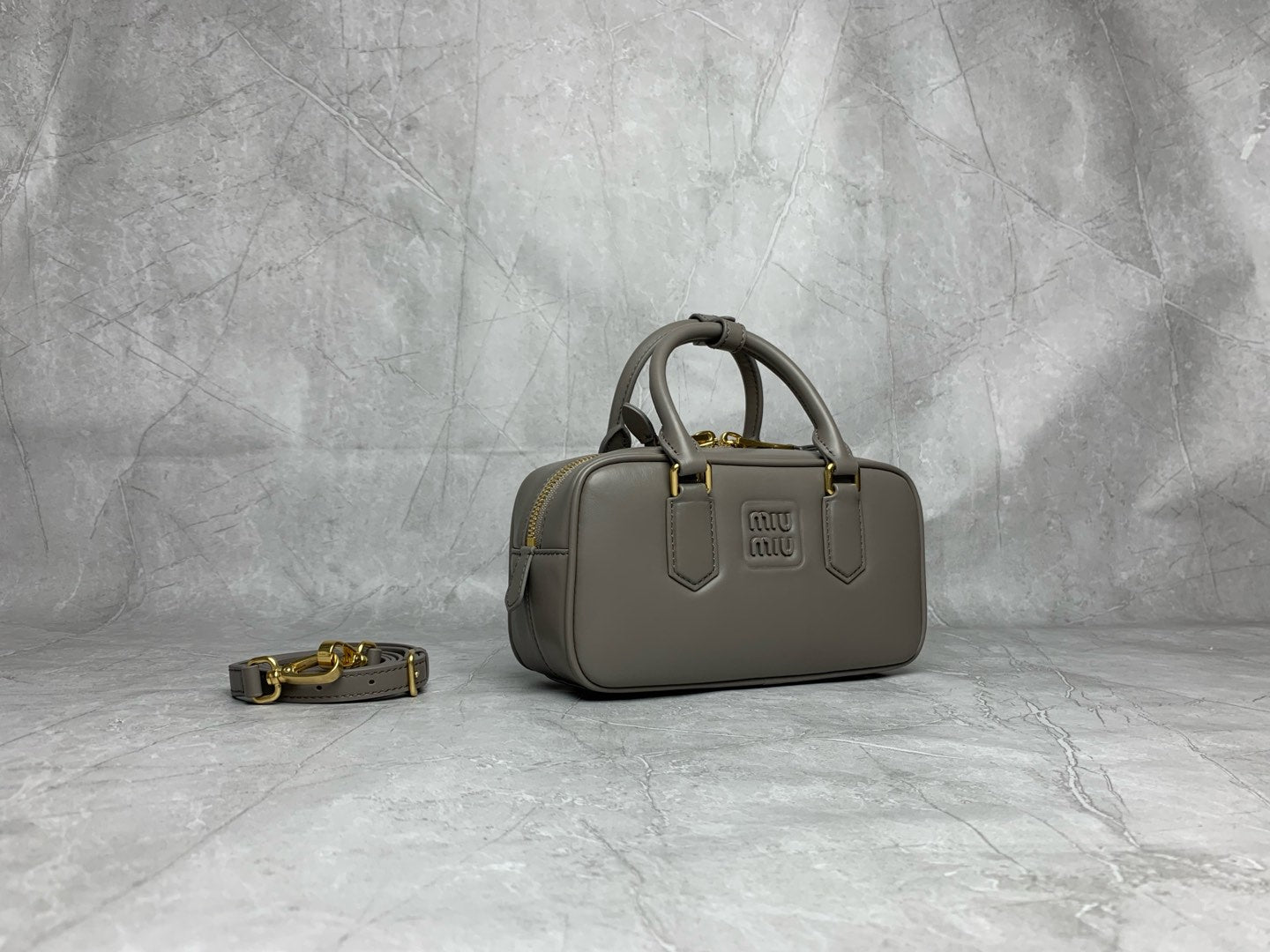 Matelassé Bowling Bag - View 3