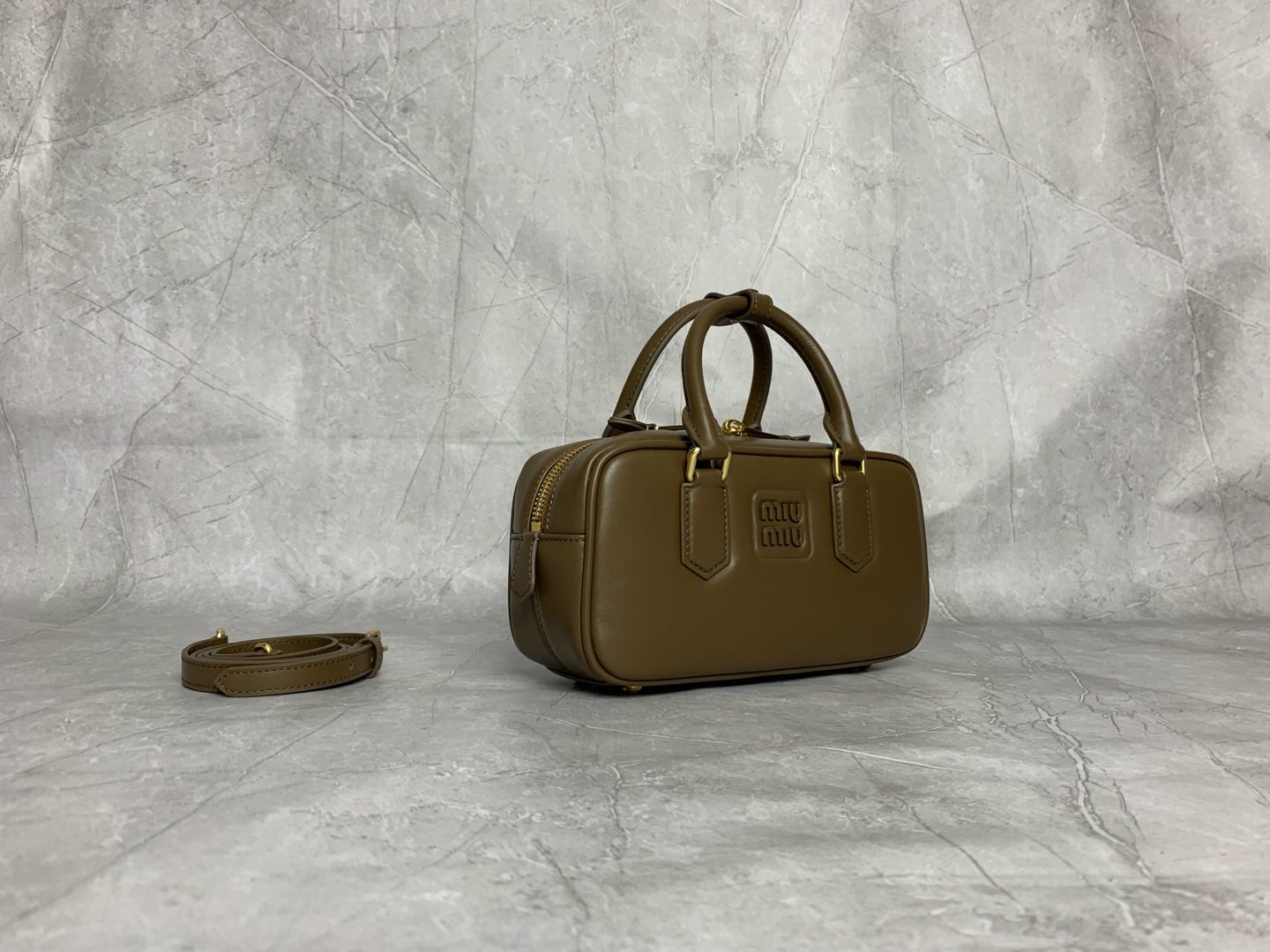 Matelassé Bowling Bag - View 3