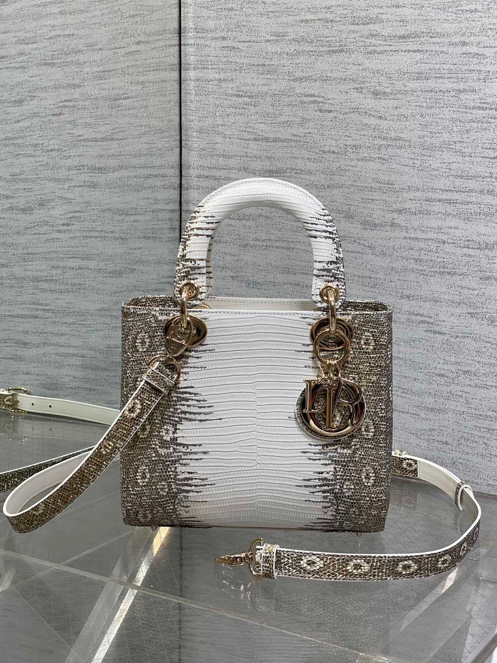 Lizard-Embossed Structured Top Handle Bag 20cm - View 1