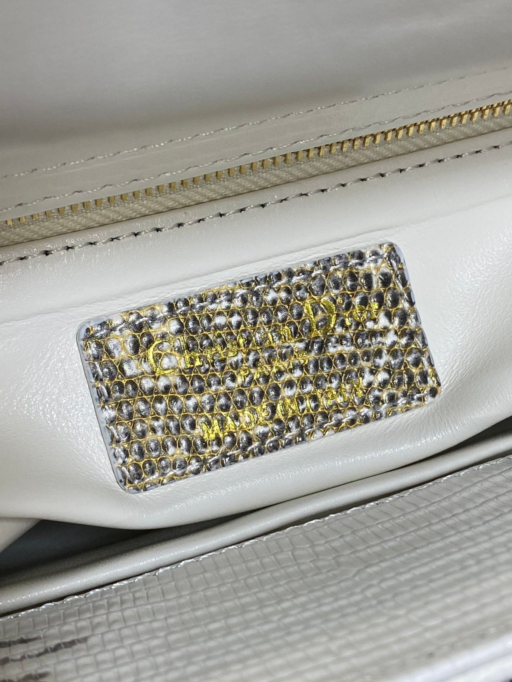 Lizard-Embossed Structured Top Handle Bag 20cm - View 9