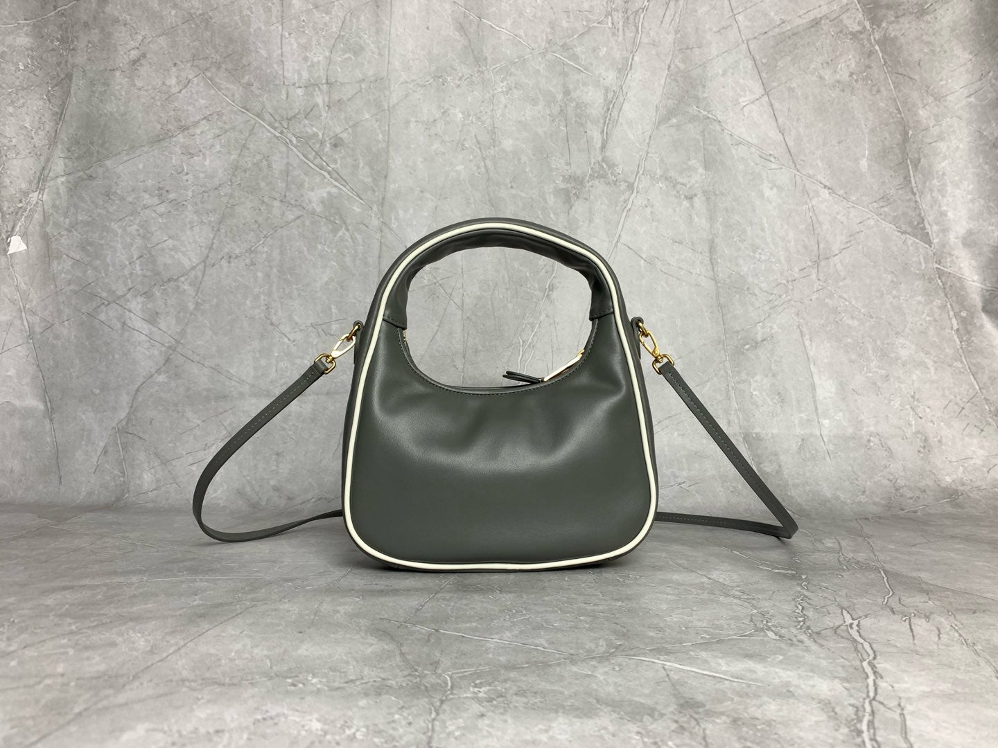 Wander Shoulder Bag - View 2