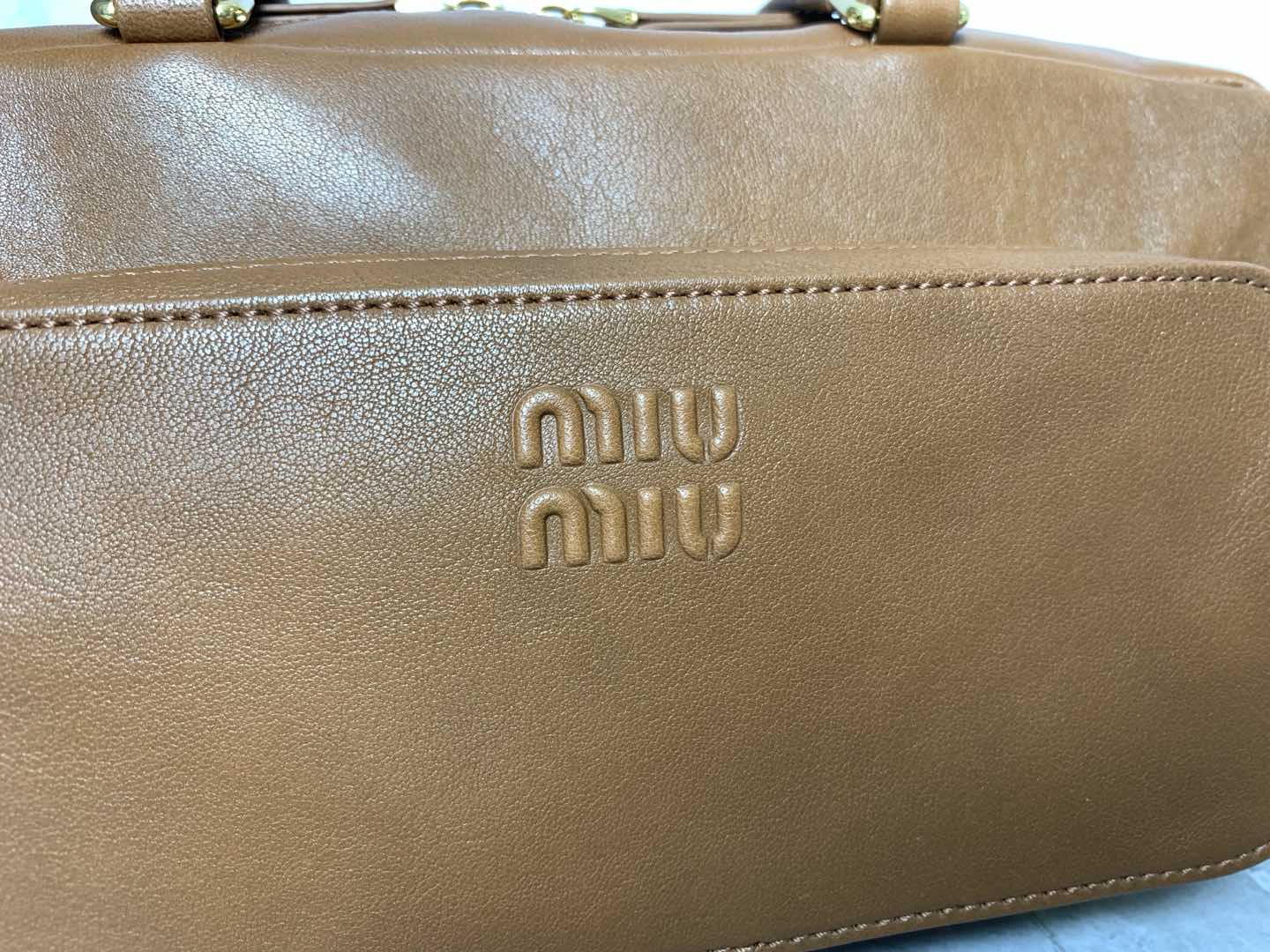 Soft Shoulder Bag - View 7