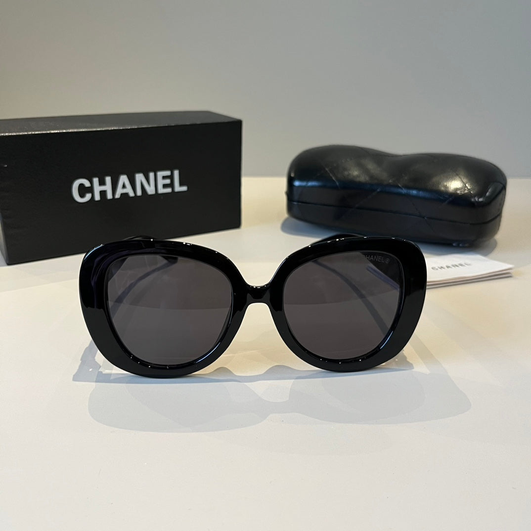 Quilted-Temple Butterfly Sunglasses - Black - View 2