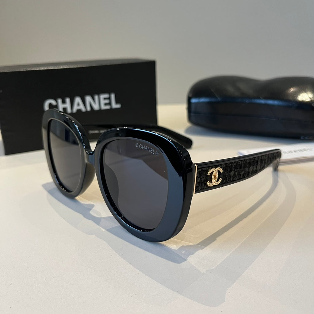 Quilted-Temple Butterfly Sunglasses - Black - View 3