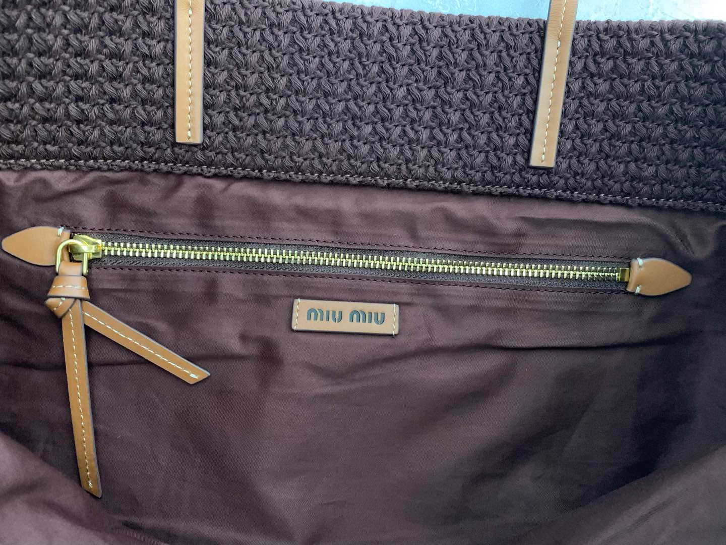 Structured Shoulder Bag - View 9
