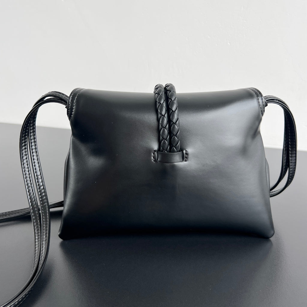 Liberta Lock Shoulder Bag 24cm - View 2