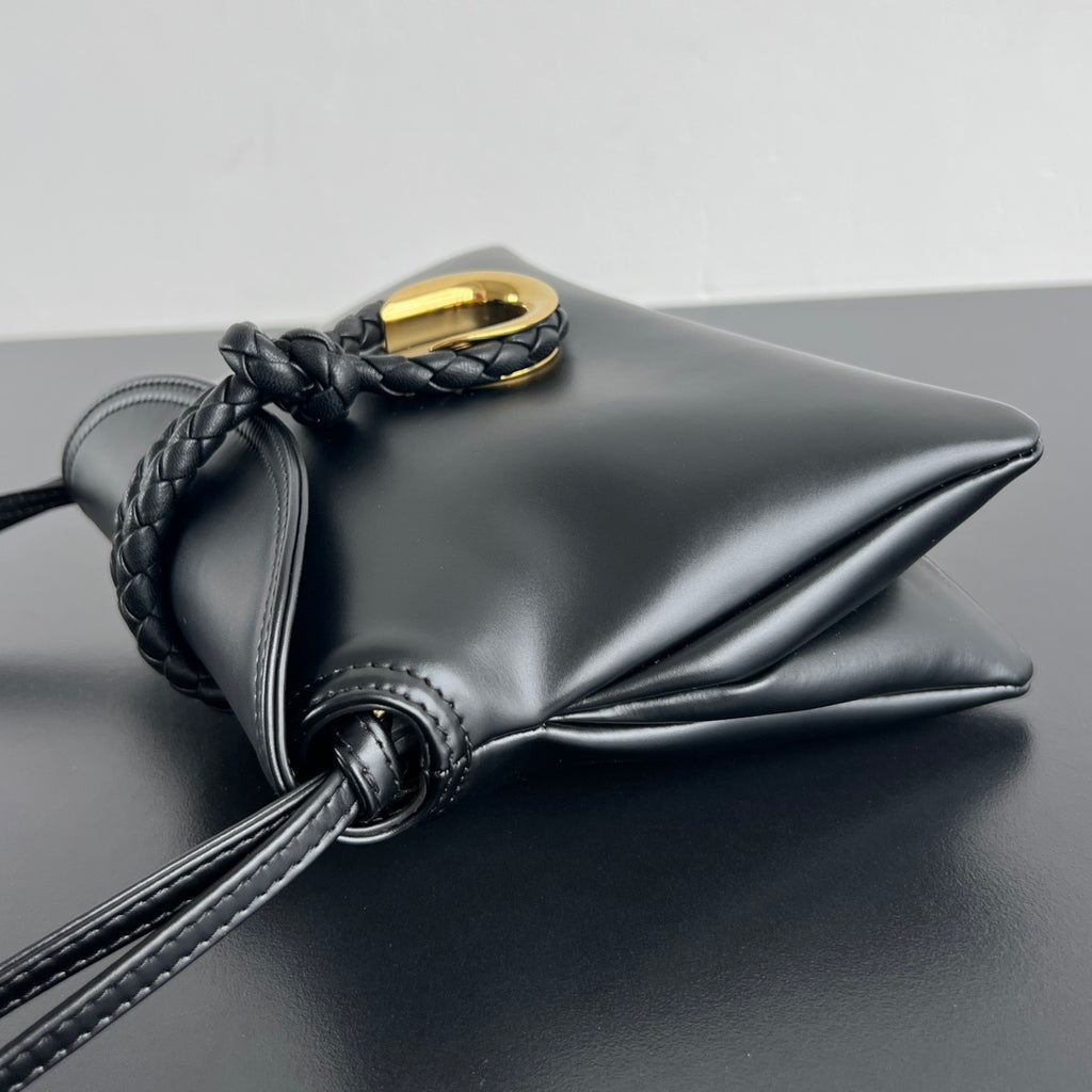 Liberta Lock Shoulder Bag 24cm - View 6