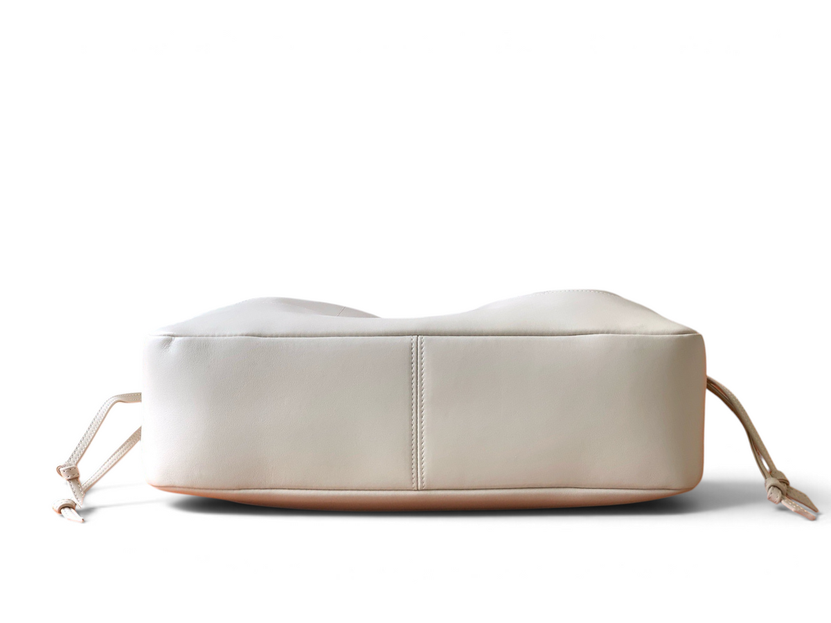 Saint Laurent Jamie 4.3 Large Pochon Bag in Ivory Lambskin Leather - Detail View 5