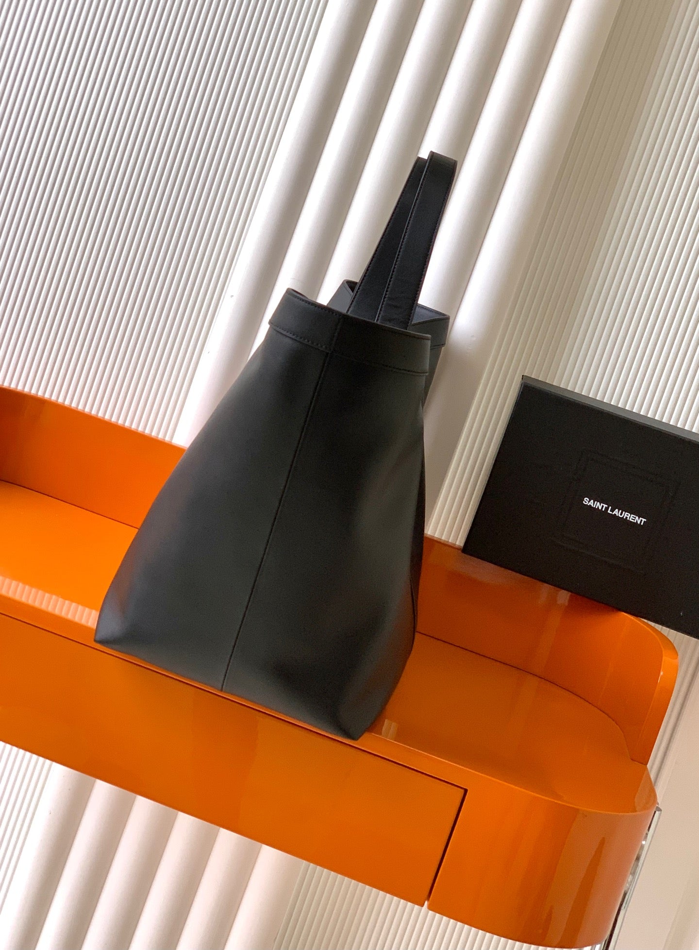 Saint Laurent Y Large Tote Bag in Black Grained calfskin Leather - Detail View 2