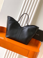 Saint Laurent Y Large Tote Bag in Black Grained calfskin Leather - Detail View 3