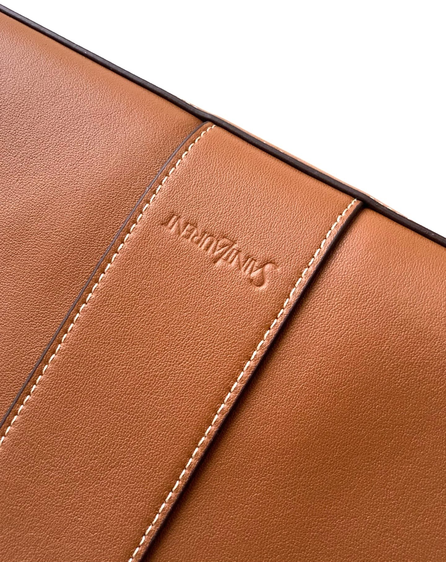 Saint Laurent Y Large Tote Bag in Tan Grained calfskin Leather - Detail View 5