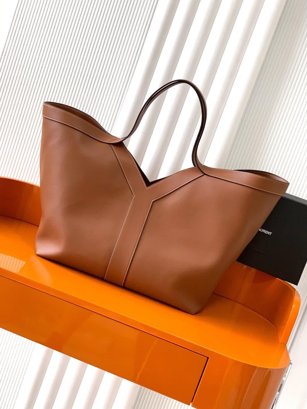 Saint Laurent Y Large Tote Bag in Tan Grained calfskin Leather - Detail View 3