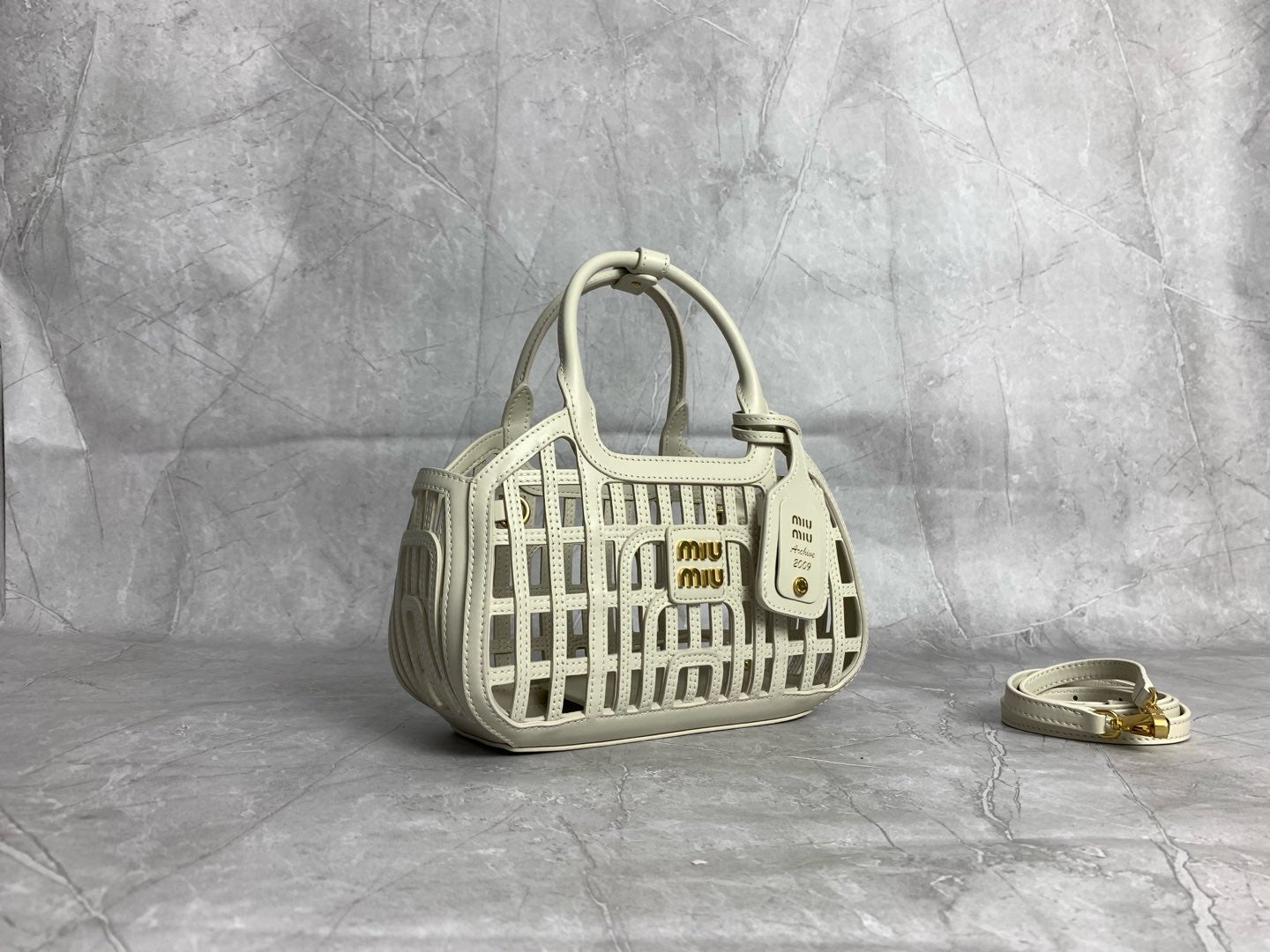 Woven Basket Bag - View 3