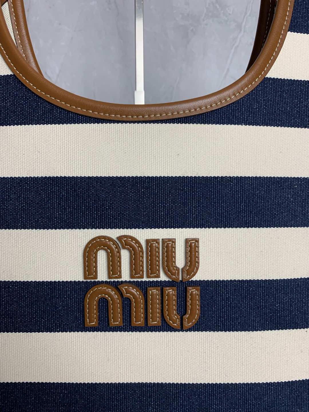 Vintage Tote Bag - View 4