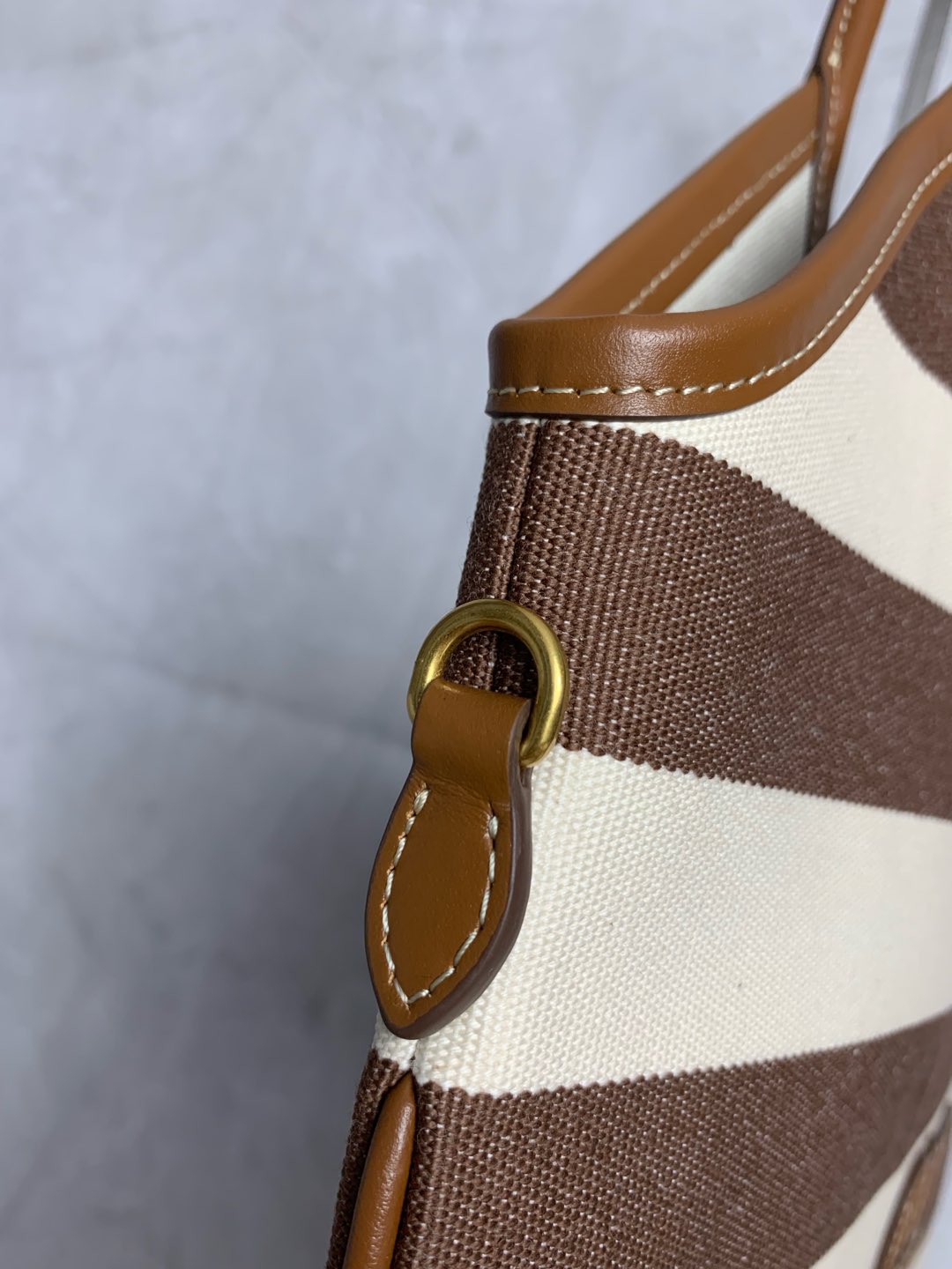 Vintage Tote Bag - View 4