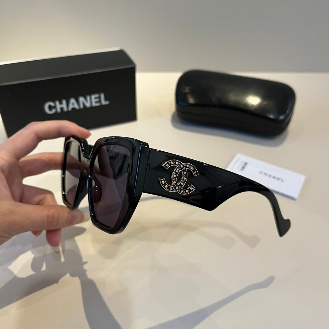 Crystal-Embellished Square Sunglasses - Black - View 4