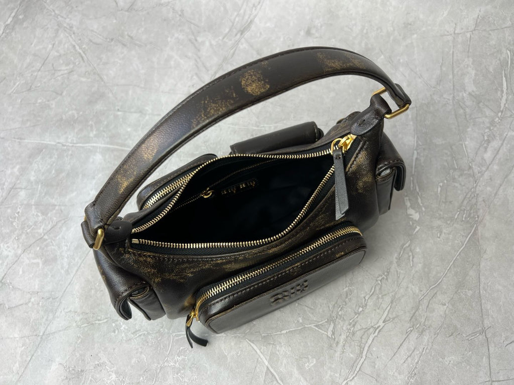 Wander Shoulder Bag - View 8