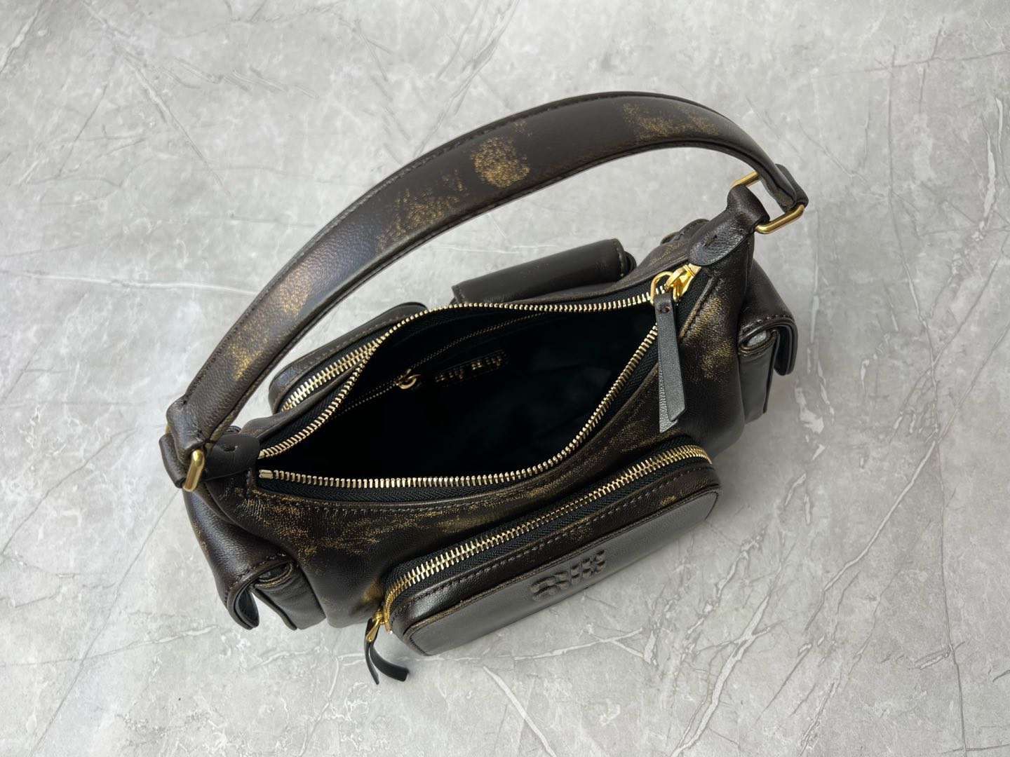 Wander Shoulder Bag - View 8