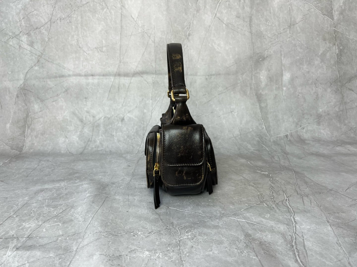 Wander Shoulder Bag - View 4